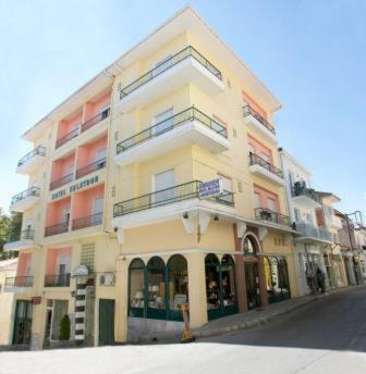 Hotel Keletron - Bike And Motorcycle Friendly 2*